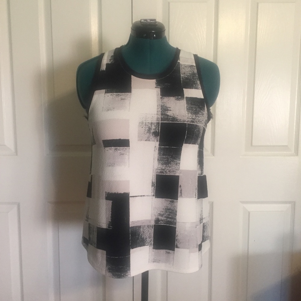 Sleeveless top